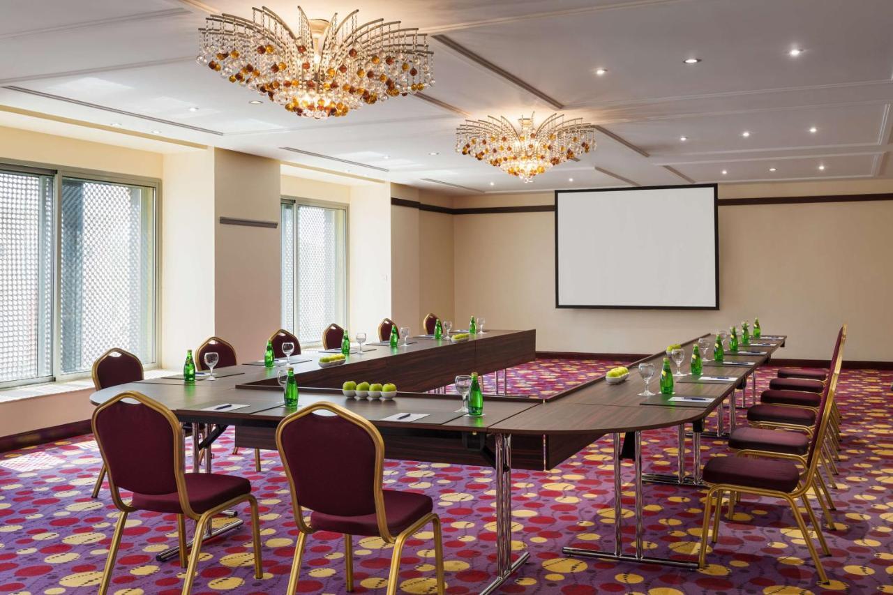 Radisson Blu Hotel, Джедда Экстерьер фото