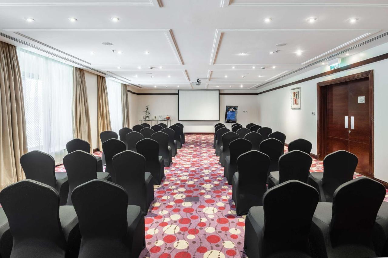 Radisson Blu Hotel, Джедда Экстерьер фото